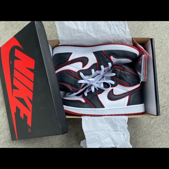 Air jordan 1 ‘Bloodline’ 🩸
